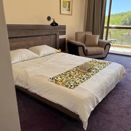 Golden Lemon Apartman Várna